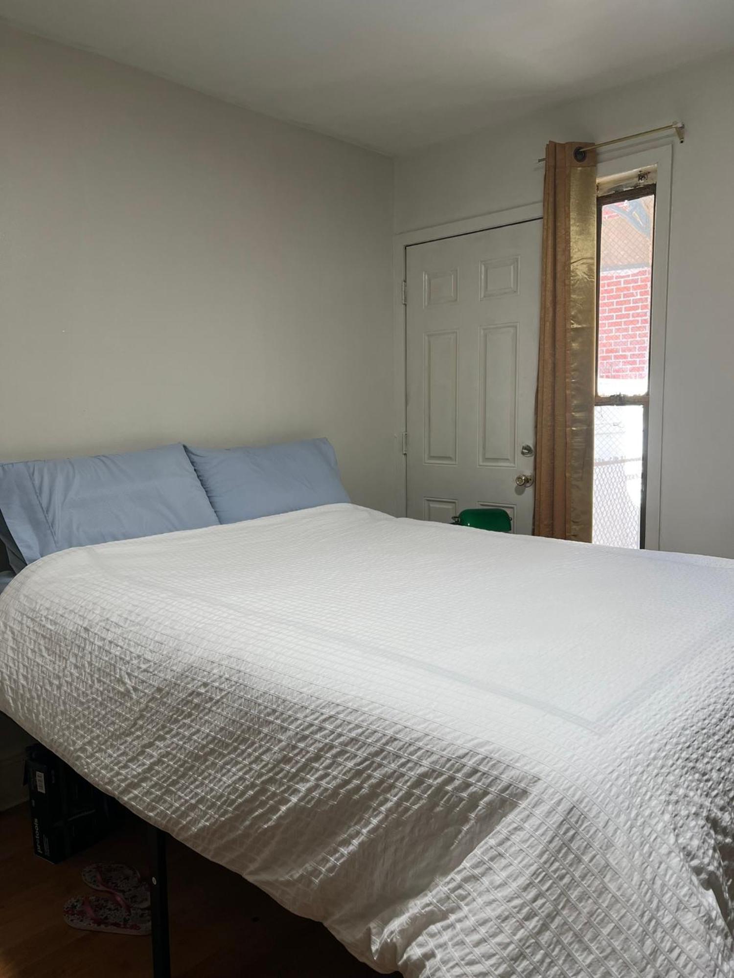 Intercon Ground Apartment *